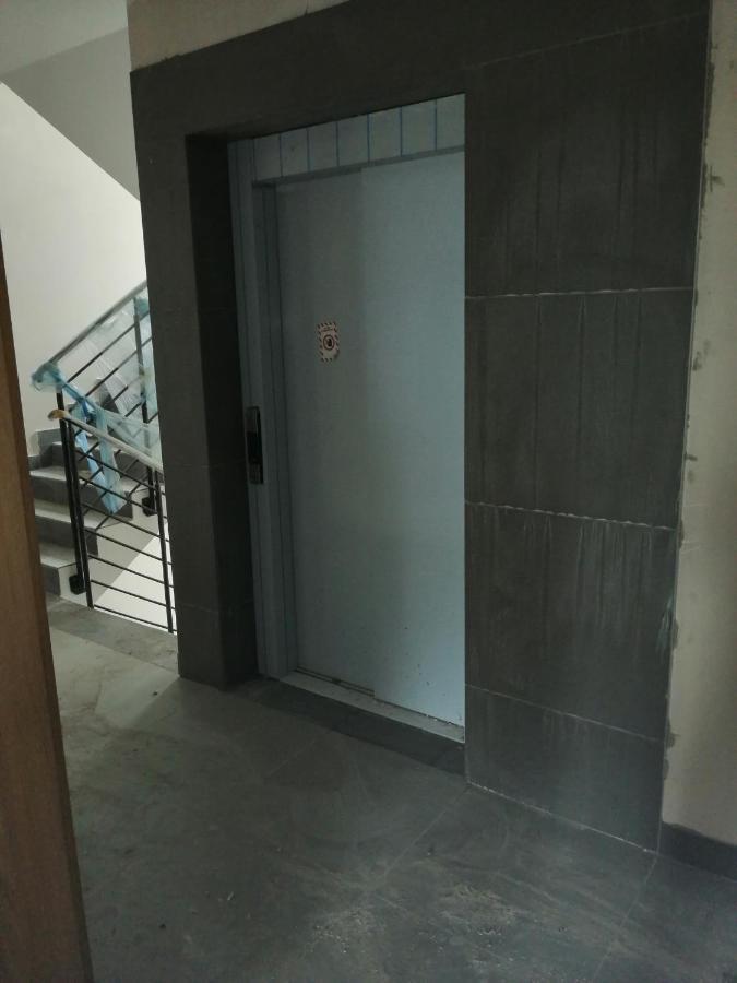 Apartamenty Galeria Polnocna Varşovia Exterior foto