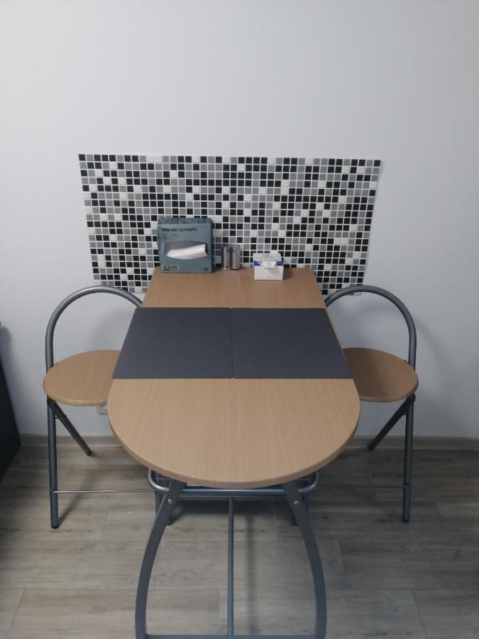 Apartamenty Galeria Polnocna Varşovia Exterior foto
