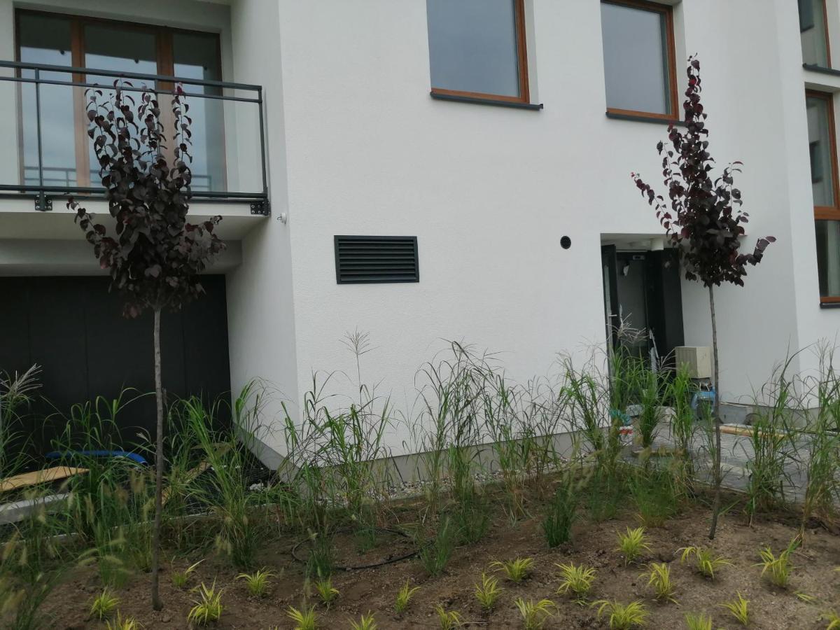 Apartamenty Galeria Polnocna Varşovia Exterior foto