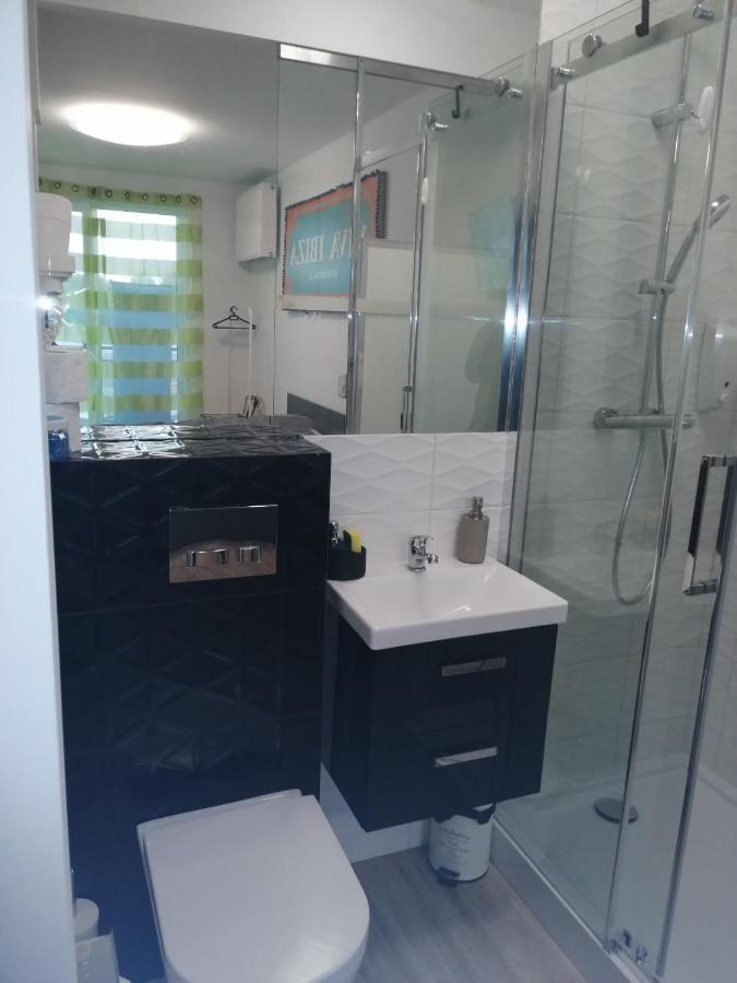 Apartamenty Galeria Polnocna Varşovia Exterior foto