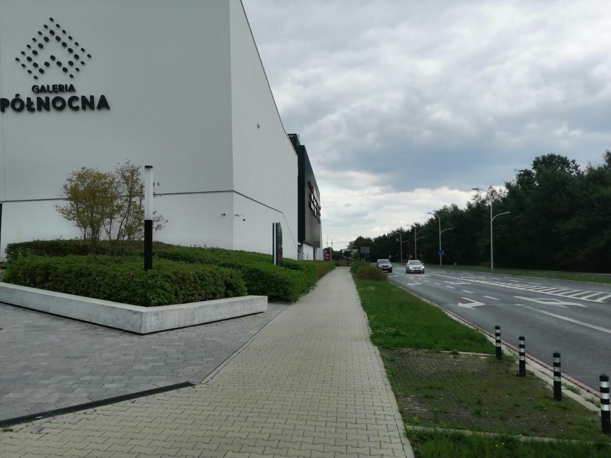 Apartamenty Galeria Polnocna Varşovia Exterior foto