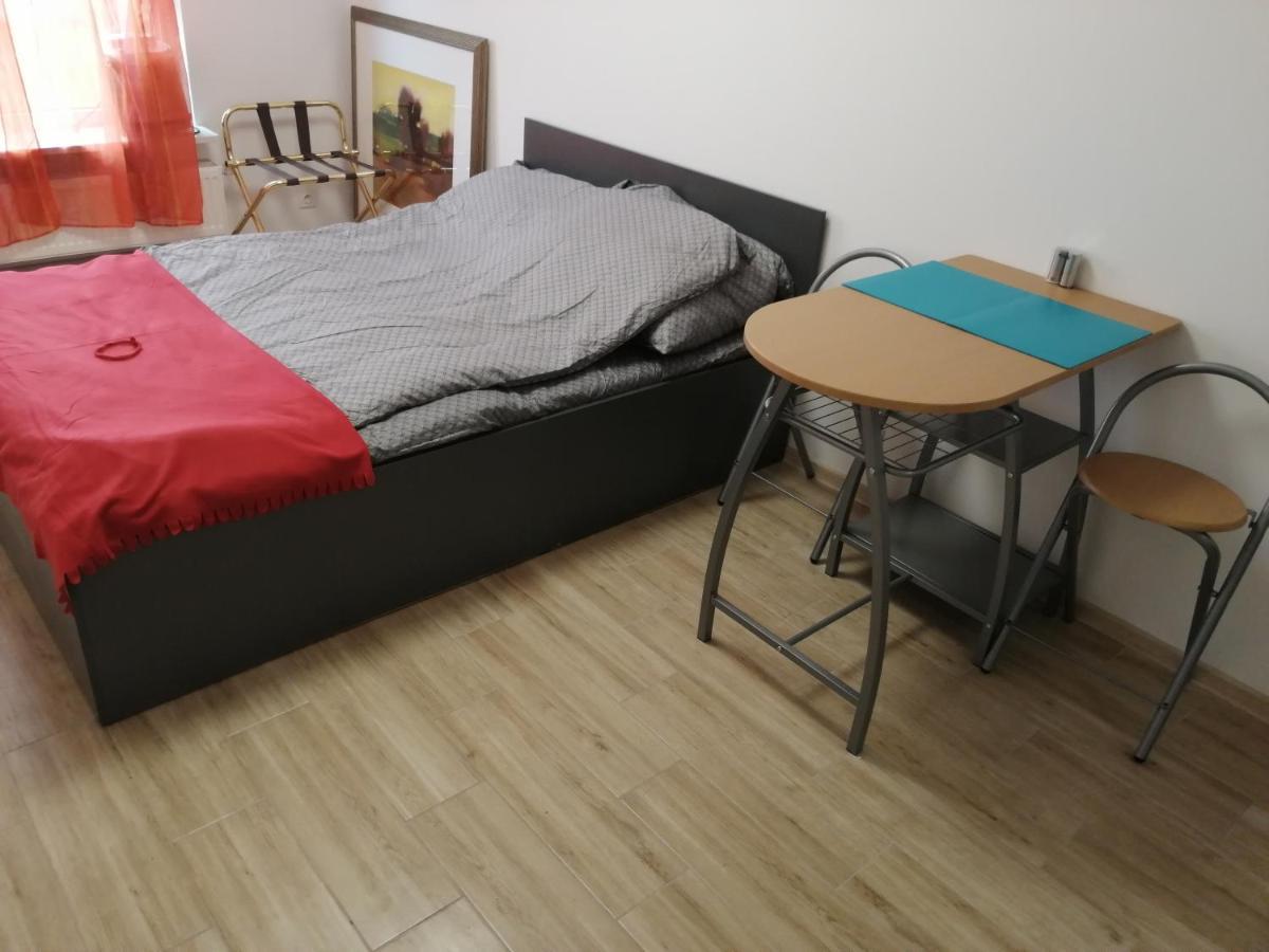 Apartamenty Galeria Polnocna Varşovia Exterior foto