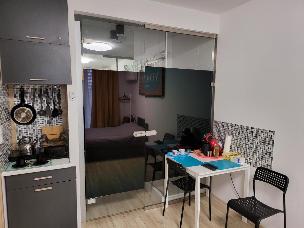 Apartamenty Galeria Polnocna Varşovia Exterior foto