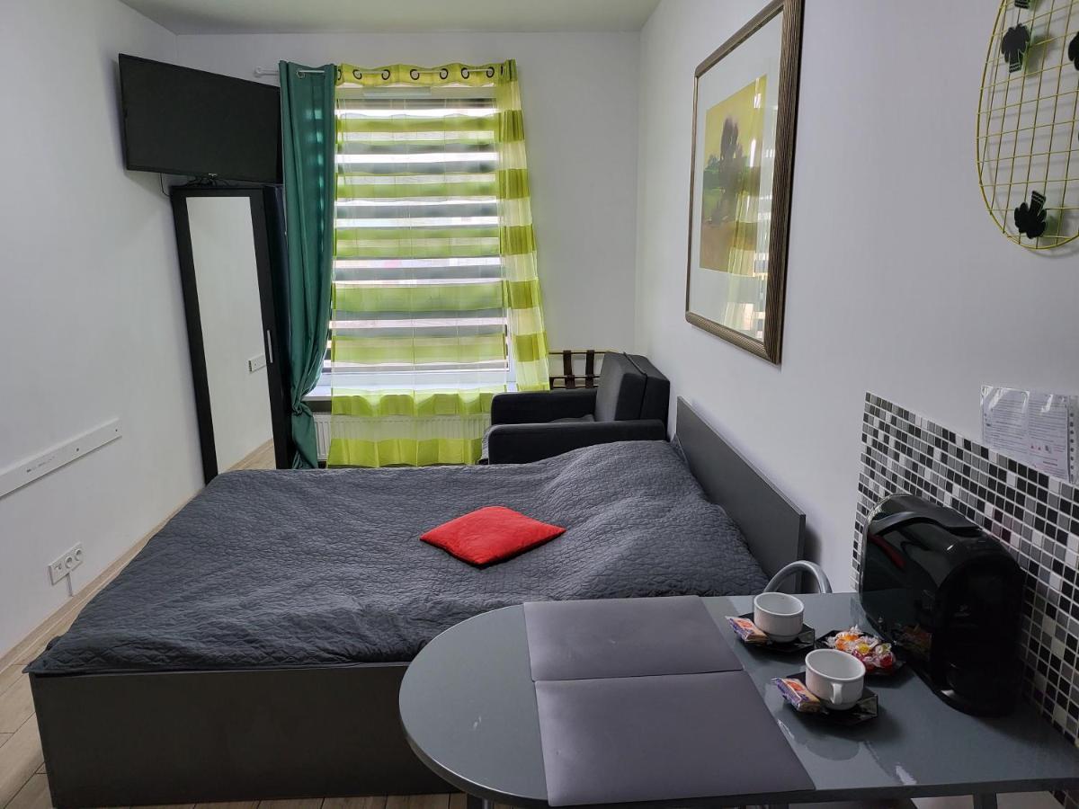 Apartamenty Galeria Polnocna Varşovia Exterior foto